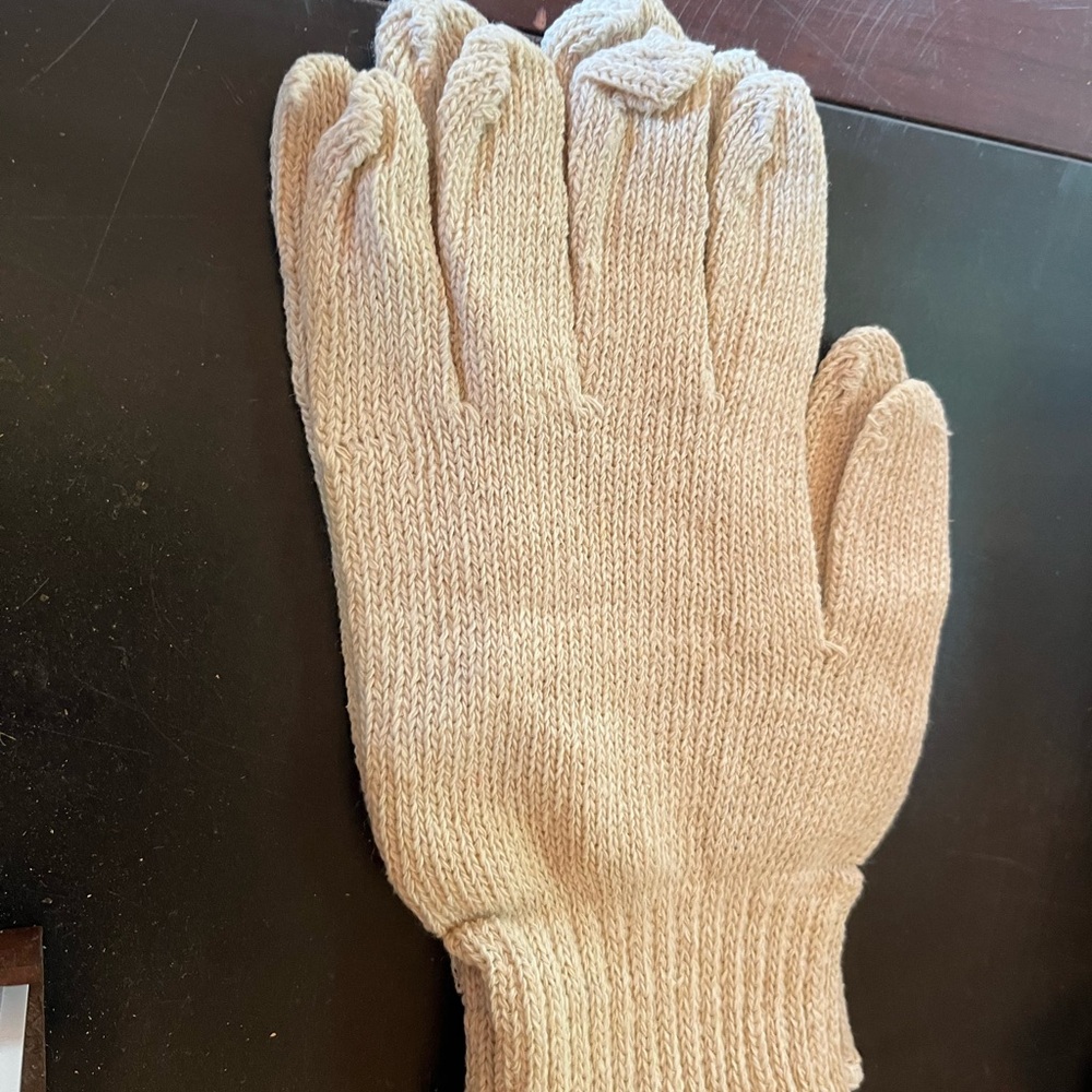 White large men or women’s work gloves